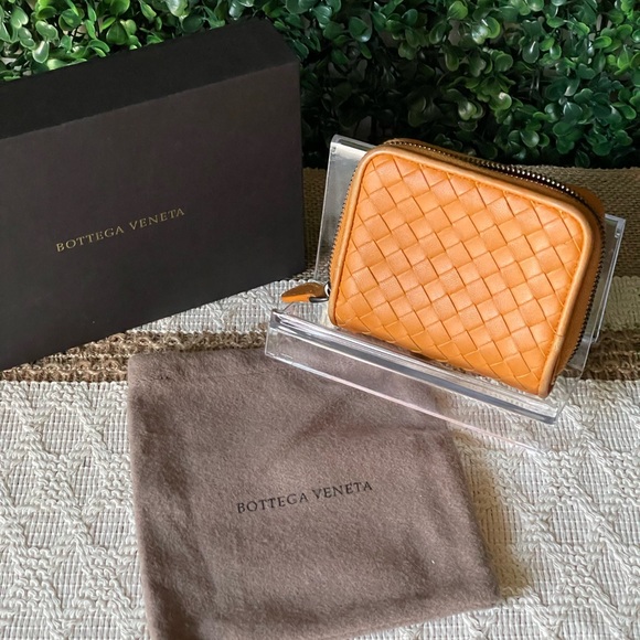 Bottega Veneta Handbags - Bottega Veneta Zippy Compact Wallet